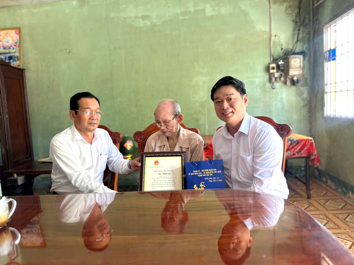 anh tin bai
